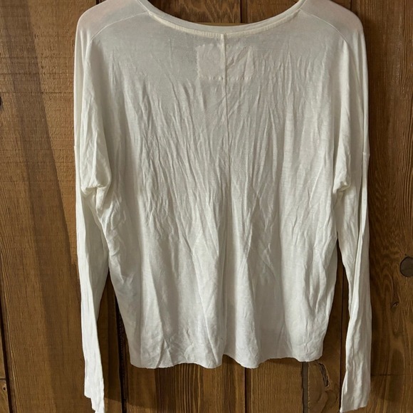 True Religion Long Sleeve tee Casual Loose Fit  V Neck - Picture 8 of 8